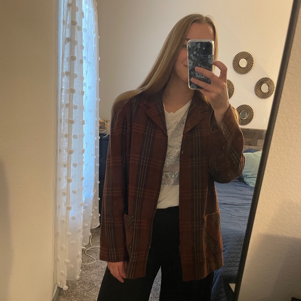 Oversized Plaid Blazer - Picture 5 of 6